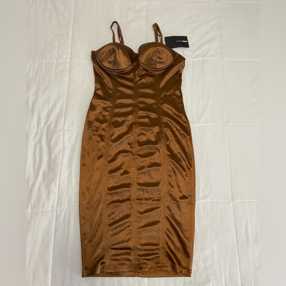 Brown midi dress , size medium , form fitting